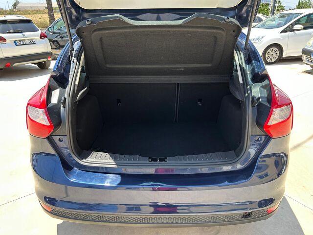 FORD FOCUS TREND 1.6 TI-VCT AUTO SPANISH LHD IN SPAIN ONLY 68000 MILES 2012
